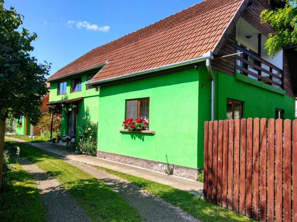 Csergo Ildiko Vendeghaz Hotell Lăzarea Exteriör bild