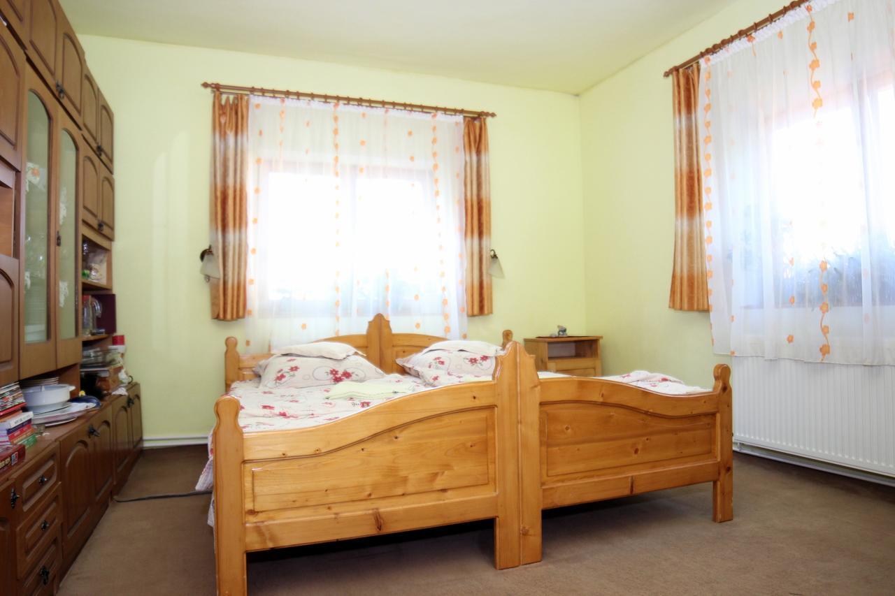Csergo Ildiko Vendeghaz Hotell Lăzarea Exteriör bild