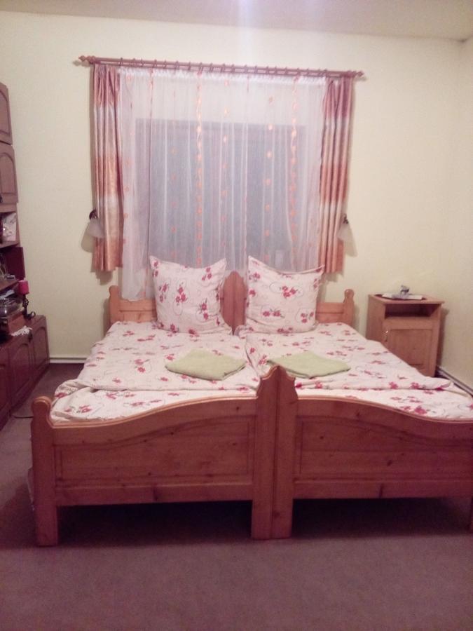 Csergo Ildiko Vendeghaz Hotell Lăzarea Exteriör bild