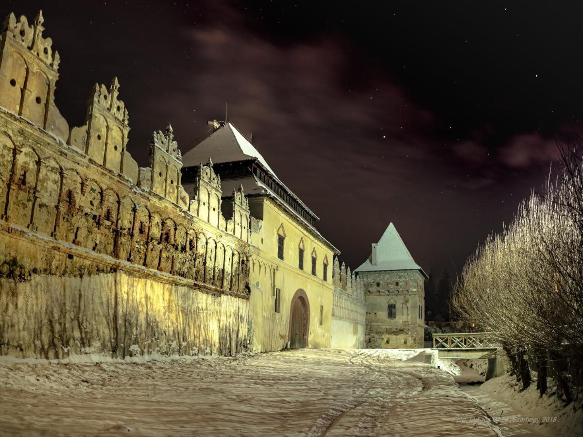 Csergo Ildiko Vendeghaz Hotell Lăzarea Exteriör bild
