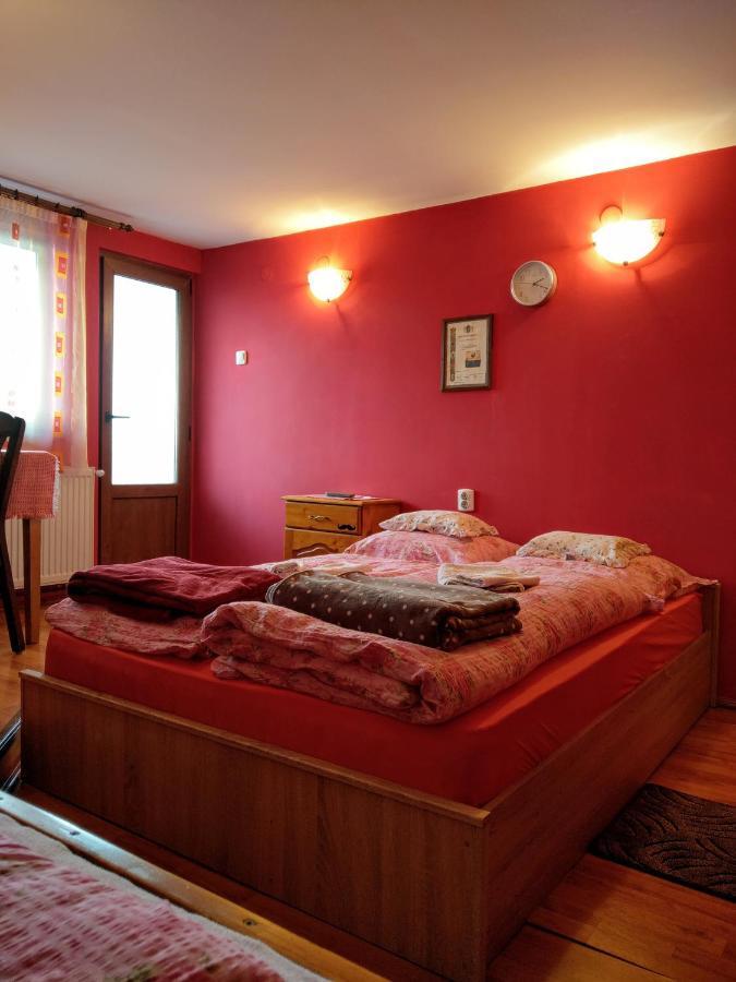 Csergo Ildiko Vendeghaz Hotell Lăzarea Exteriör bild